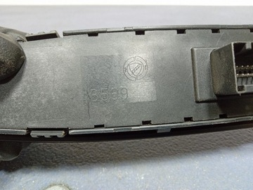 FIAT STILO HB 3D PANEL PŘEPÍNAČ SKEL LEVÝ PŘEDNÍ