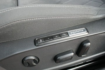 Volkswagen Golf VIII Hatchback 1.5 TSI EVO 130KM 2021 Volkswagen Golf STYLE 1.5 TSI 130KM Salon Polska GWARANCJA SelectCar+ FV23%, zdjęcie 12