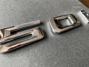 BMW E65 750I ZNAK ZNAKY LOGO ZADNÍ