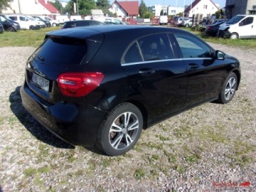Mercedes Klasa A W176 Hatchback 5d Facelifting 160 d 90KM 2015 Mercedes-Benz Klasa A 31900vat jasny srodek zarejestrowany w PL ekonomiczny, zdjęcie 13