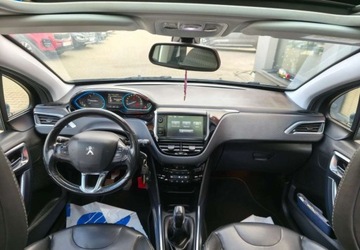 Peugeot 2008 I SUV 1.2 VTi 82KM 2014 Peugeot 2008 Peugeot 2008 1.2 VTi Allure 1.2 Benzyna 82KM, zdjęcie 5
