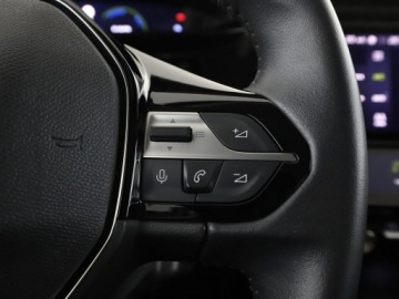 Peugeot 308 III Hatchback Plug-In 1.6 Hybrid 180KM 2023 Peugeot 308 PHEV Allure Pack navi kamera180 LED, zdjęcie 32