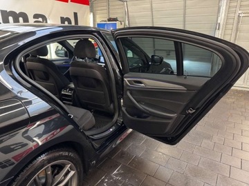 BMW Seria 5 G30-G31 Limuzyna 520d 190KM 2017 BMW Seria 5 Zapraszam cie, zobacz jaka piekna 5 w m pakiecie mam dla cieie, zdjęcie 34