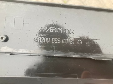 LIŠTA PODLOŽKA POD TABULKA MERCEDES CLK W209
