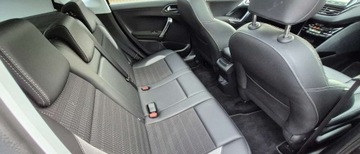 Peugeot 2008 I SUV Facelifting 1.2 PureTech 130KM 2017 Peugeot 2008 Polski Salon , I wlasciciel , pelen serwis ASO , 1.2 Benzyna, zdjęcie 11