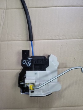 ZAMEK DRZWI LEWY TYŁ KIA RIO III 2012 R