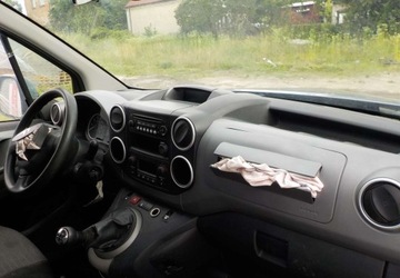 Citroen Berlingo III Osobowy M 1.2 PureTech 110KM 2018 Citroen Berlingo Okazja 1.2 Benzyna 110KM, zdjęcie 17