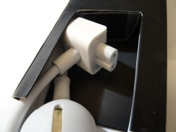 ОРИГИНАЛЬНЫЙ УДЛИНИТЕЛЬ Apple MagSafe 16А 250В
