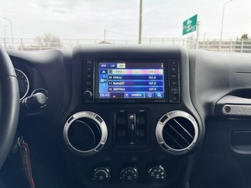 Jeep Wrangler III Unlimited Facelifting 3.6 V6 286KM 2015 Jeep Wrangler SAHARA UNLIMITED. Polska. Bezwypadek, zdjęcie 25