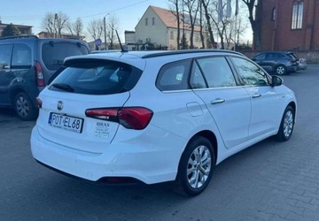 Fiat Tipo II Station Wagon 1.6 MultiJet 120KM 2017 Fiat Tipo Fiat Tipo 1.6 MultiJet DCT Lounge 1.6 Diesel 120KM, zdjęcie 4