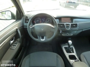 Renault Laguna III Hatchback 2.0 16v 140KM 2009 Renault Laguna Renault Laguna III NAVI PL Klimatronik Tempomat Parktronik, zdjęcie 6