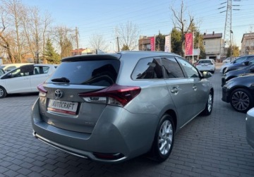 Toyota Auris II Touring Sports Facelifting 1.8 Hybrid 136KM 2018 Toyota Auris salon Polska, Gwarancja 1.8 Hybryda 136KM, zdjęcie 28