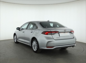 Toyota Corolla XII Sedan 1.5 VVT-i 125KM 2022 Toyota Corolla 1.5 VVT-i, Salon Polska, zdjęcie 3