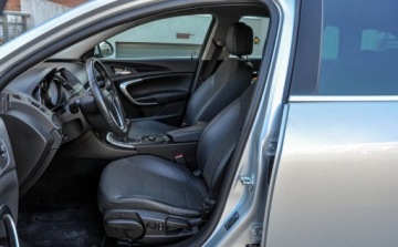 Opel Insignia I Sports Tourer 2.0 CDTI ECOTEC 130KM 2012 Opel Insignia 2,0CDTI 2012 r. 2.0 Diesel 130KM, zdjęcie 6