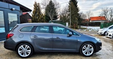 Opel Astra J Sports Tourer 1.4 Turbo ECOTEC 140KM 2011 Opel Astra BENZYNA AUTOMAT bogata wersja COSMO nawigacja okazja 1.4, zdjęcie 10