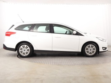 Ford Focus III Kombi Facelifting 1.6 TDCi 95KM 2015 Ford Focus 1.6 TDCi, Navi, Klima, Tempomat, zdjęcie 5