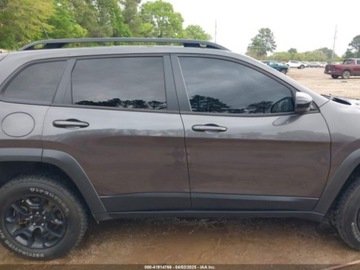 Jeep Cherokee V 2022 Jeep Cherokee X 2022 3.2l 3.2 Benzyna 271KM, zdjęcie 6