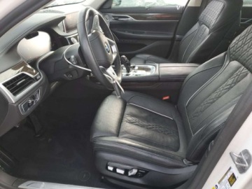 BMW Seria 7 G70 2022 BMW Seria 7 750xi 2022 4.4l 4.4 Benzyna 523KM, zdjęcie 7