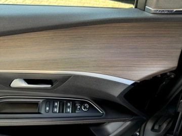 Peugeot 5008 II Crossover Facelifting 2.0 BlueHDi 177KM 2022 Peugeot 5008 GT kamera Skora adc NawI, zdjęcie 16