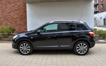 Nissan Qashqai I Crossover 2.0 140KM 2010 Nissan Qashqai 2,0 Lift Panorama 2.0 Benzyna 140KM, zdjęcie 1
