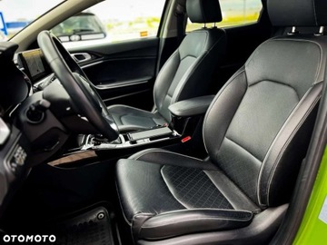 Kia XCeed PHEV Facelifting 1.6 GDi Plug-In 141KM 2023 Kia XCeed 1.6 GDI PHEV L Business Line DCT 1.6 Hybryda Plug-in, zdjęcie 16