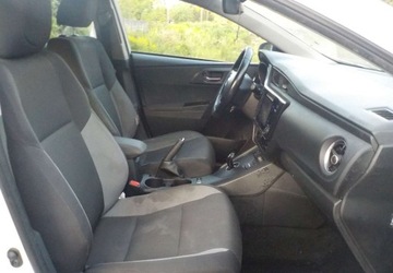 Toyota Auris II 2017 Toyota Auris Okazja 1.8 Hybryda 98KM, zdjęcie 15