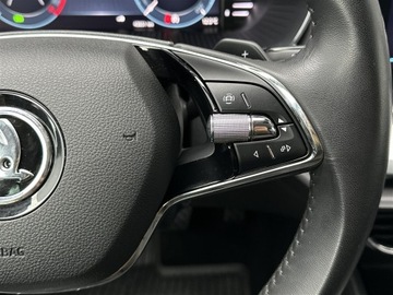 Skoda Octavia IV Liftback Plug-in  1.4 TSI iV Plug-In Hybrid 204KM 2021 Skoda Octavia 1.4TSI PHEV 204KM Style DSG l Salon, zdjęcie 20