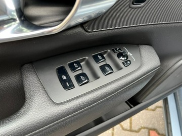 Volvo V90 II Kombi 2.0 D4 190KM 2017 Volvo V90 2.0 D4 190 KM Full LED Skóry FV23%, zdjęcie 8