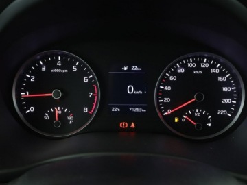 Kia Stonic I Crossover 1.0 T-GDI 100KM 2019 Kia Stonic klima auto navi kamera ic zujniki, zdjęcie 21