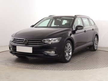 Volkswagen Passat B8 Variant Facelifting 2.0 TSI 190KM 2020 VW Passat 2.0 TSI, Salon Polska, 1. Właściciel, zdjęcie 1