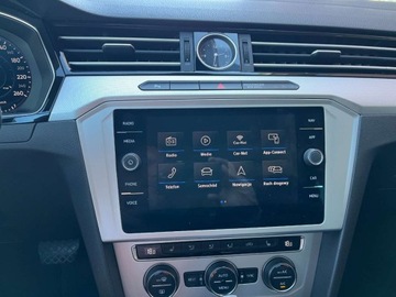 Volkswagen Passat B8 Variant 2.0 TDI BlueMotion SCR 150KM 2018 Volkswagen Passat 2.0 diesel 150 KM automat zarej w PL zadbany mozliw, zdjęcie 13