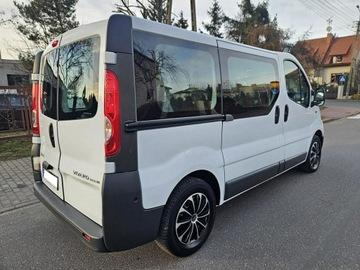 Opel Vivaro A 2013 Opel Vivaro 9 osób, zdjęcie 1