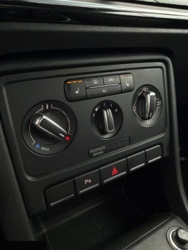 Volkswagen Beetle Hatchback 3d 1.4 TSI 160KM 2013 Volkswagen Beetle 1.4 TSI 160KM 2013r 100% bezwypadkowy!, zdjęcie 19