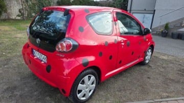 Toyota Yaris III Hatchback 5d Facelifting 1.0 VVT-i 69KM 2009 TOYOTA AYGO 1.0 VVT-i 68KM 2009 KLIMA-SERWO SUPER STAN! BIEDRONECZKA!!!, zdjęcie 19