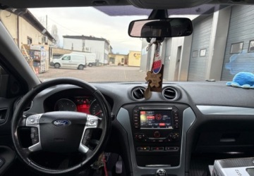 Ford Mondeo IV Kombi 2.0 Duratorq TDCi DPF 140KM 2011 Ford Mondeo FORD MONDEO 2.0TDCI TARNOW 2.0 Diesel 140KM, zdjęcie 10