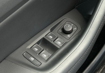 Volkswagen Passat B8 Limousine Facelifting 1.5 TSI EVO 150KM 2019 Volkswagen Passat Highline Pakiety, ACC, KAmera, GPS, Active Info Display, zdjęcie 20