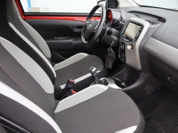 Toyota Aygo II Hatchback 5d 1.0 VVT-i 69KM 2017 Toyota Aygo 1.0 VVT-i, Salon Polska, zdjęcie 8