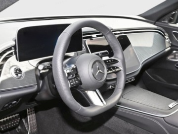 Mercedes Klasa E W214 Sedan 2.0 220d 197KM 2026 E Klasa 220 d 4-Matic AMG 2.0 (197KM) 2026, zdjęcie 8