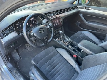 Volkswagen Passat B8 Variant 1.6 TDI BlueMotion Technology 120KM 2018 Volkswagen Passat 1.6 diesel 120 KM automat R-line zarej w PL zadbany, zdjęcie 7