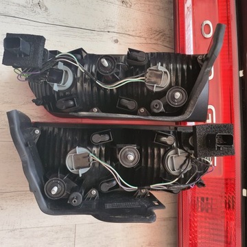 Dodge Challenger крышка + лампы правая, левая комплект 2008-2014 гг.