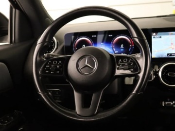 Mercedes GLA II Off-roader Plug-In 1.3 250 e 218KM 2020 Mercedes GLA GLA 250 e, Salon Polska, Serwis ASO, zdjęcie 21
