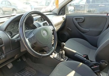 Opel Corsa C 1.0 Twinport ECOTEC  60KM 2004 Opel Corsa Opel Corsa Benzyna 60KM, zdjęcie 6