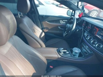 Mercedes Klasa E W213 2019 Mercedes-Benz Klasa E E 300, od ubezpieczalni 2.0 Benzyna 241KM, zdjęcie 9