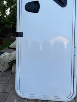 ВХОДНЫЕ ДВЕРИ DOMETIC RAPIDO