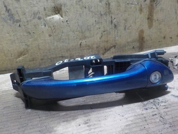 KLIKA VNĚJŠÍ PRAVÝ PŘEDNÍ MERCEDES C W203 2.0B