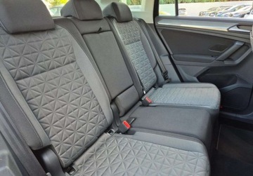 Volkswagen Tiguan II SUV Facelifting 2.0 TDI 150KM 2021 Volkswagen Tiguan Life 2.0TDI 150KM DSG App Connet Czuj Park. Pod.Fotele T, zdjęcie 14