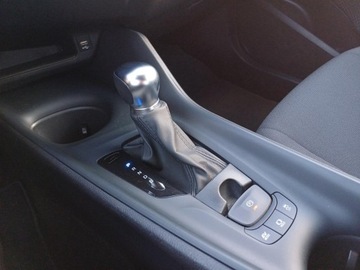 Toyota C-HR I Crossover Facelifting 1.8 Hybrid 122KM 2023 Toyota C-HR 1.8 Hybrid GPF Comfort 1.8 Hybrid GPF, zdjęcie 25