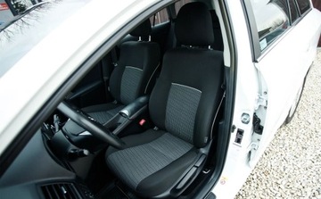 Toyota Avensis III Wagon Facelifting 1.8 Valvematic 147KM 2014 Toyota Avensis 1.8 benzyna 147KM LIFT po serwisie bezwypadkowy 1.8 Benzyna, zdjęcie 13