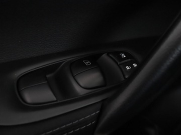 Nissan Qashqai II Crossover 1.6 DIG-T 163KM 2016 Nissan Qashqai klima auto czujniki parkowania hak, zdjęcie 30