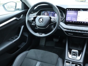 Skoda Octavia IV Liftback 1.5 TSI EVO 150KM 2024 Skoda Octavia 1.5 TSI e-tec, Salon Polska, zdjęcie 6